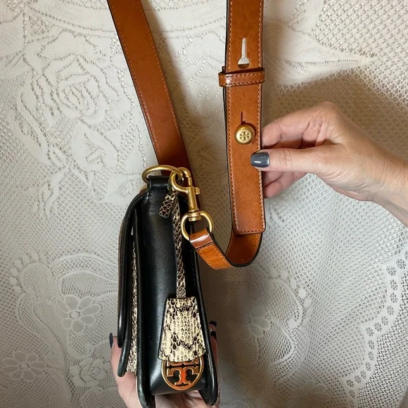 Tory Burch Black and Cream Snakeskin Crossbody Bag - Picture 6 of 8